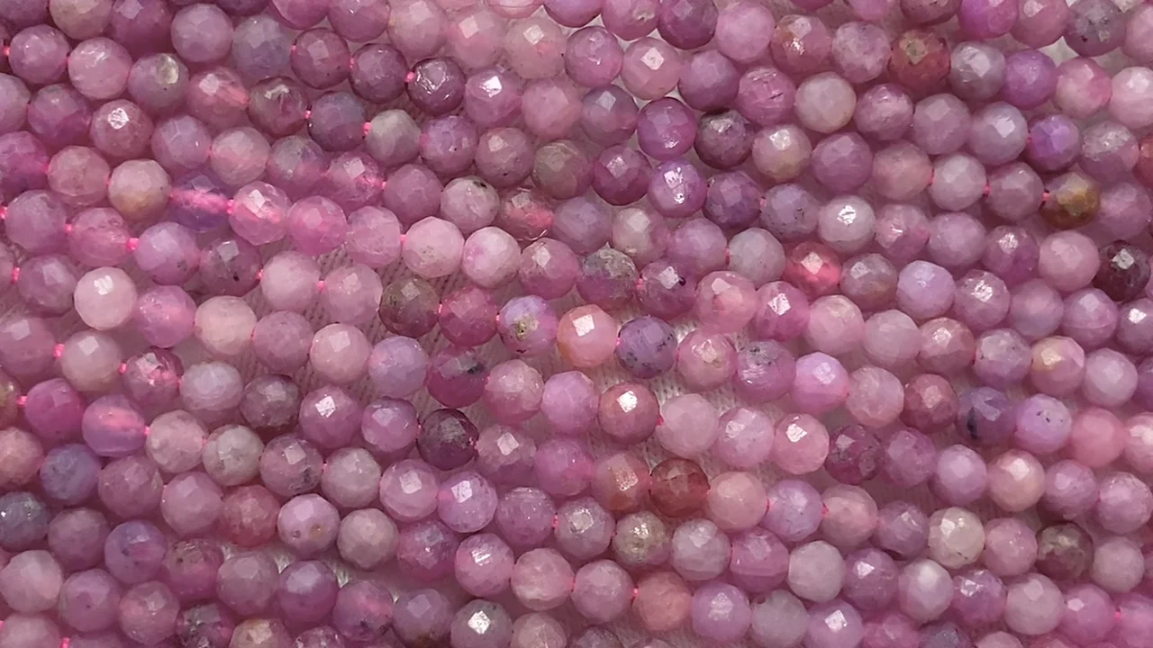 ピンクサファイア ラウンドカット3mm 1連｜天然石ビーズの卸問屋・通販