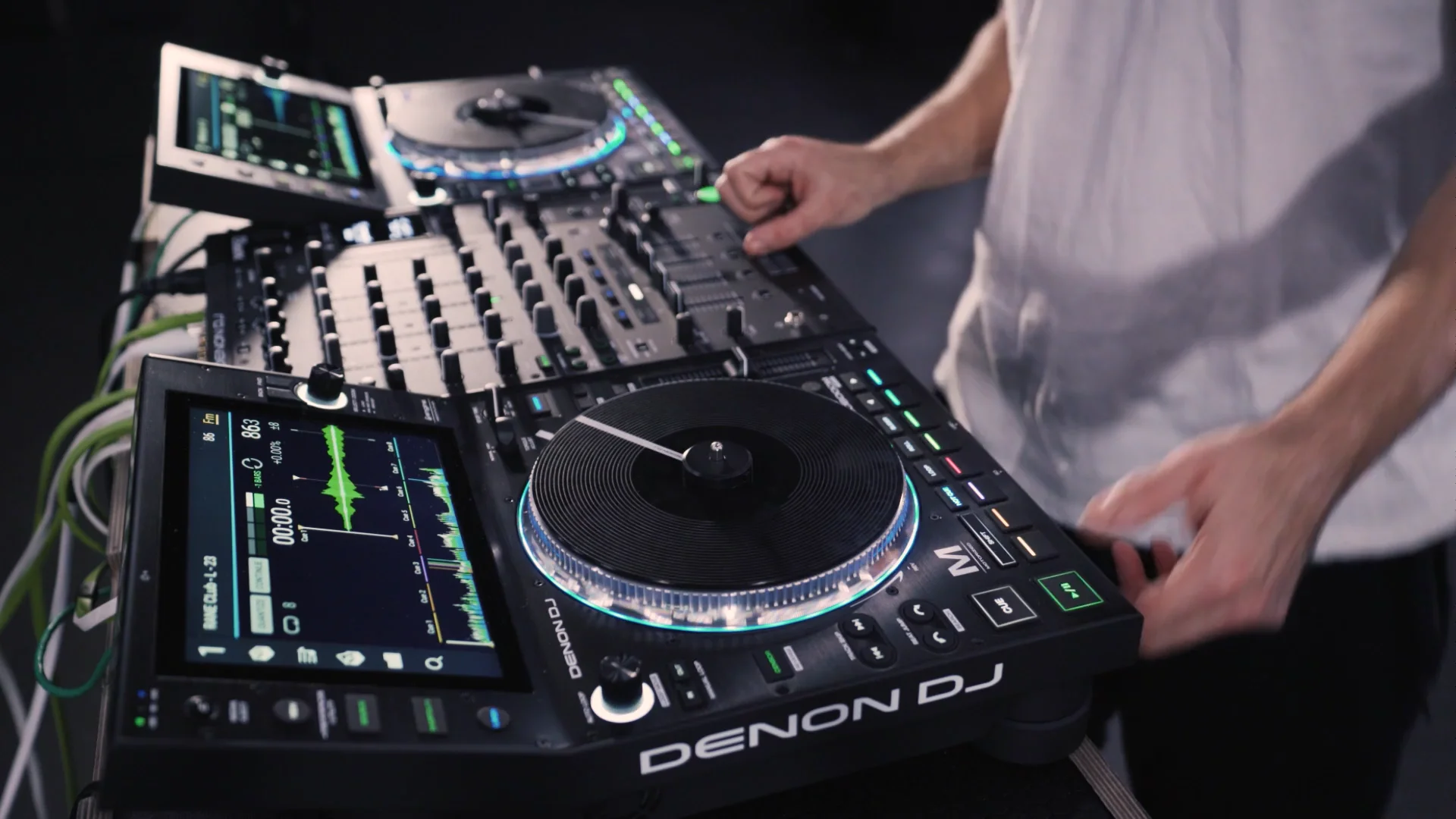 Motorized Professional DJ Media Player | SC6000M PRIME Motorized Professional DJ Media Player | SC6000M PRIME
