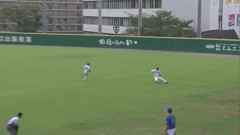 【ファーム】エリア53で魅せる!! ライオンズ・愛斗 見事なスライディングキャッチ!!   2023年7月13日 埼玉西武ライオンズ 対 横浜DeNAベイスターズ