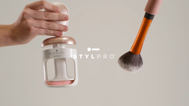Hero Video STYLPRO Spin & Squeeze Makeup Brush and Sponge Cleaner