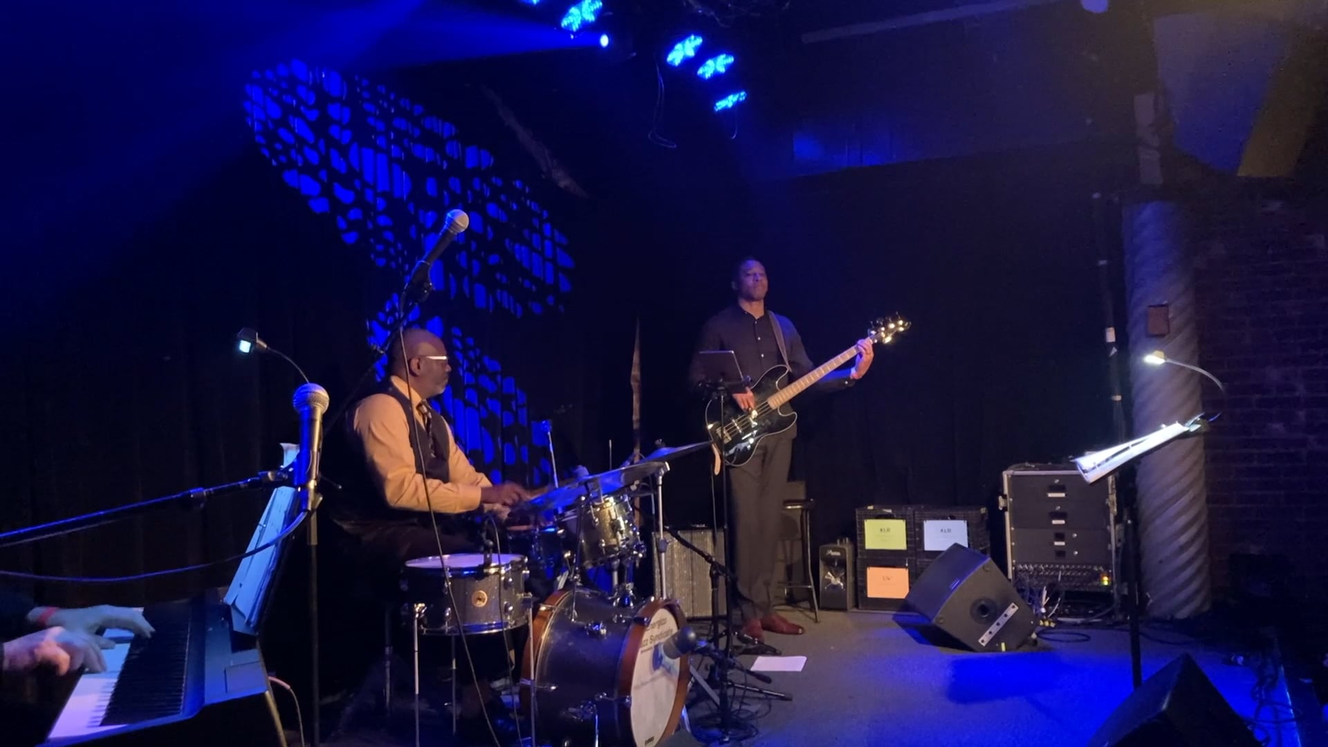 Promotional video thumbnail 1 for Lloyd on Bass Music