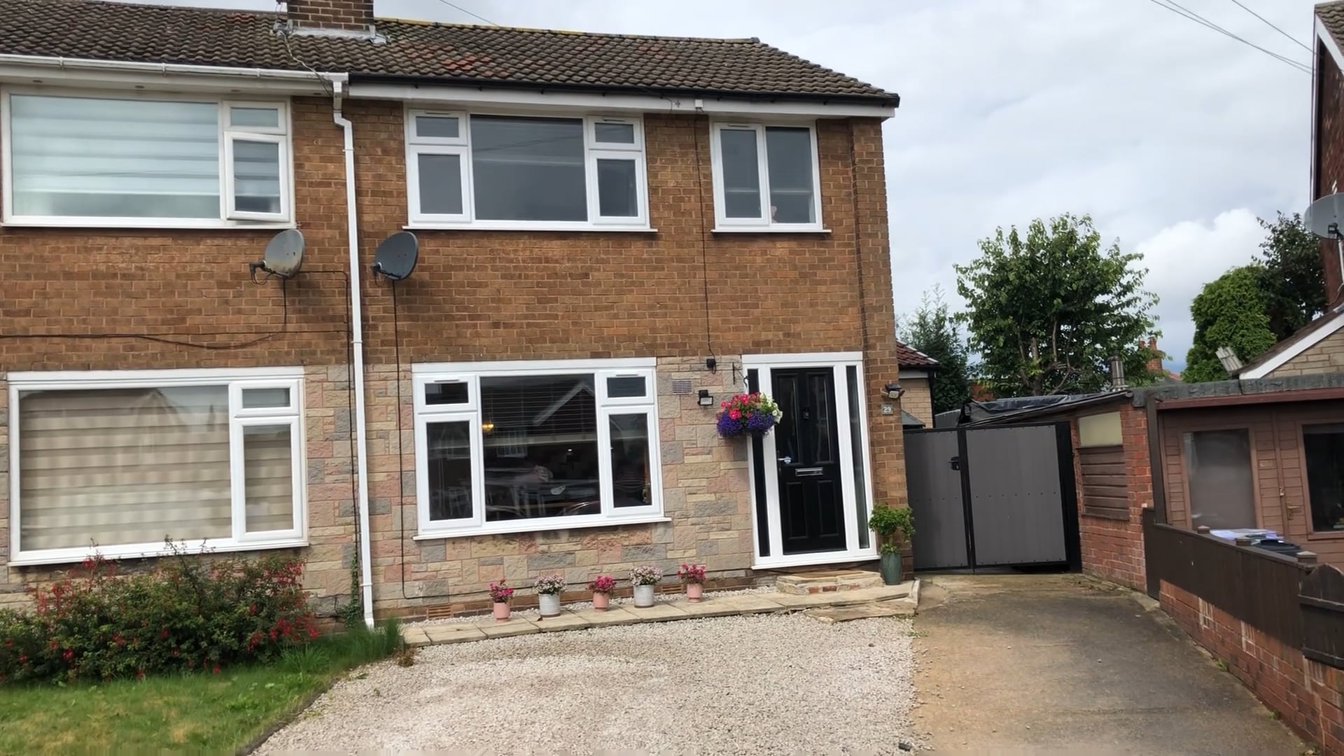 Bramlyn CloseFor SalePinewood Properties on Vimeo