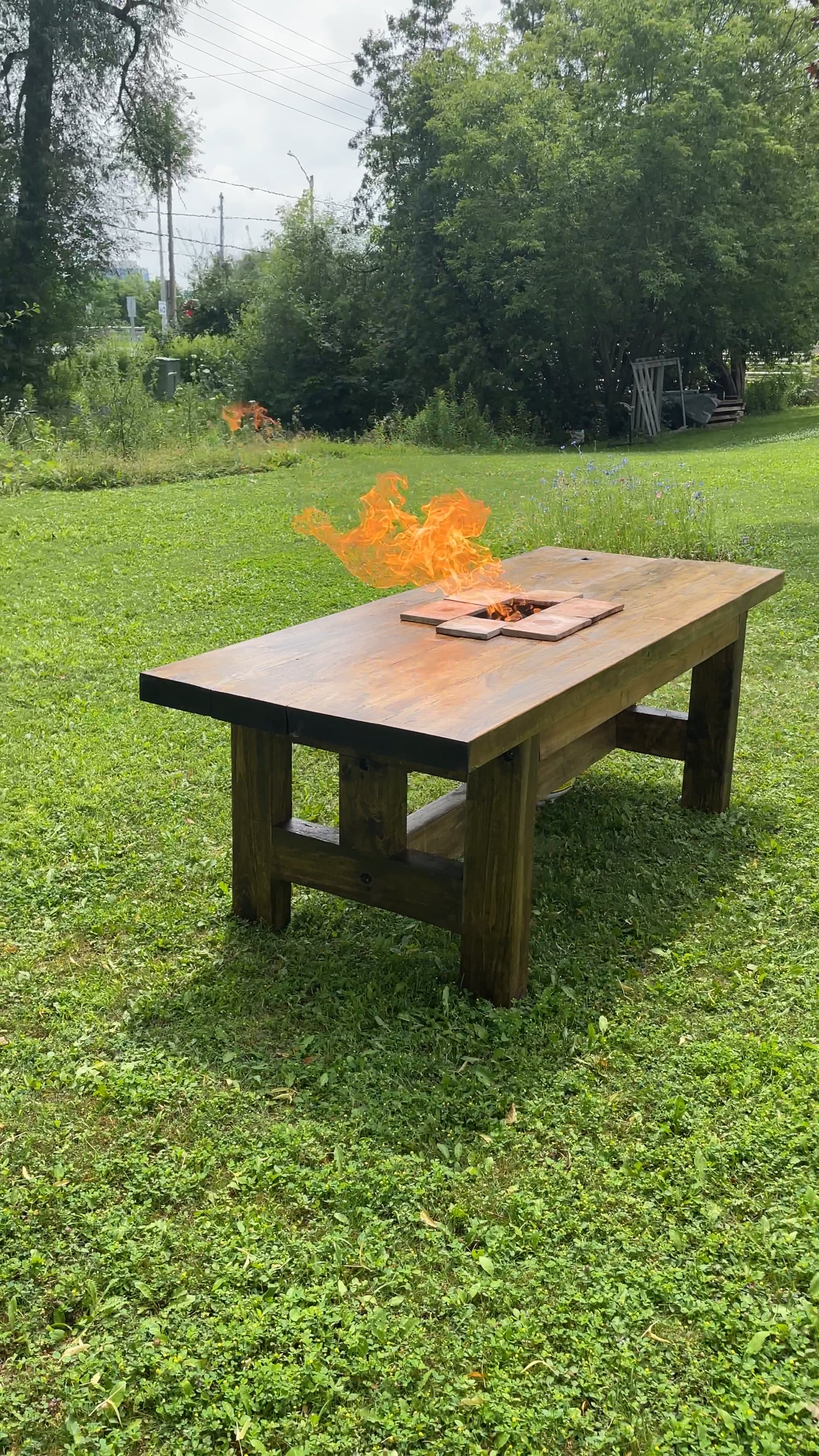 Wood store harvest table