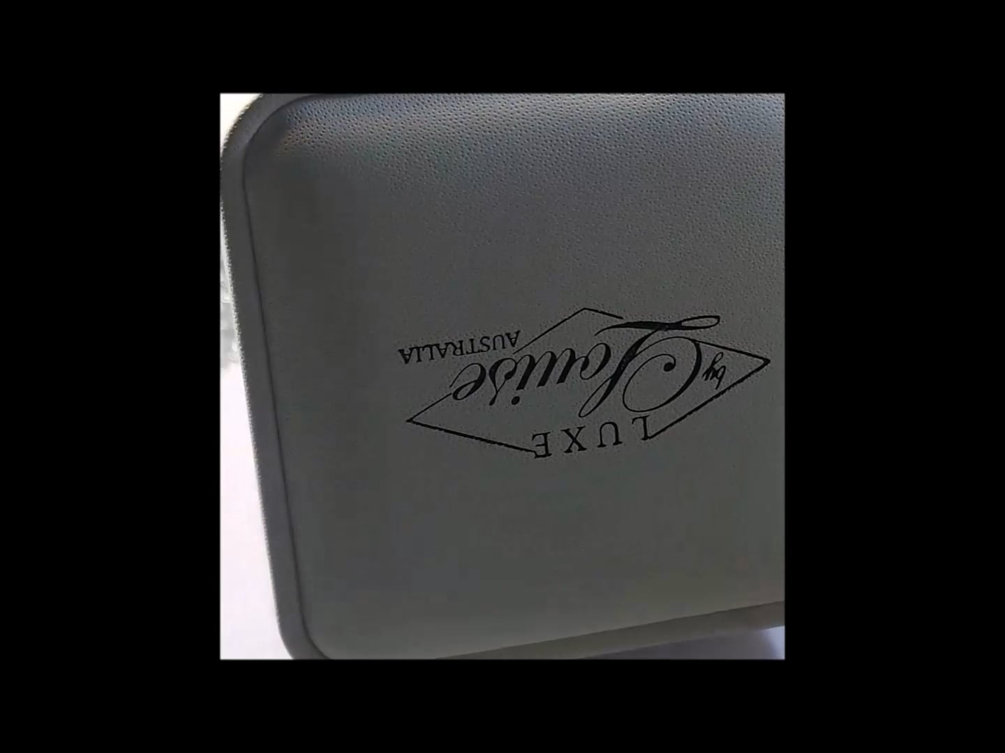 https://i.vimeocdn.com/video/1699704849-2d601bc33ec3a88366b01f923f4031e9cfd0cc222d83bbb298e4bf04c6a332b3-d