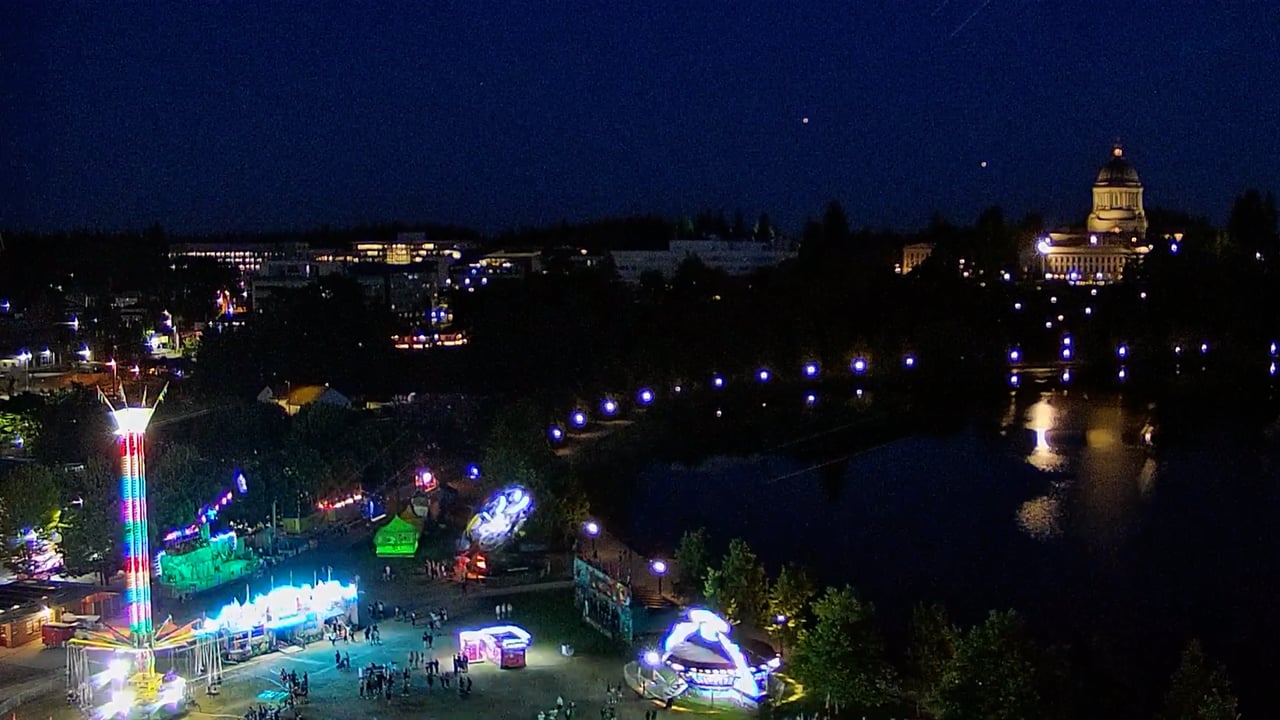 KCPQ-Seattle-WA-localmedia-enhancedclip-fair-rides-night