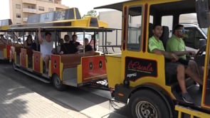 El carrilet permet veure els punts turístics des d'una perspectiva diferent