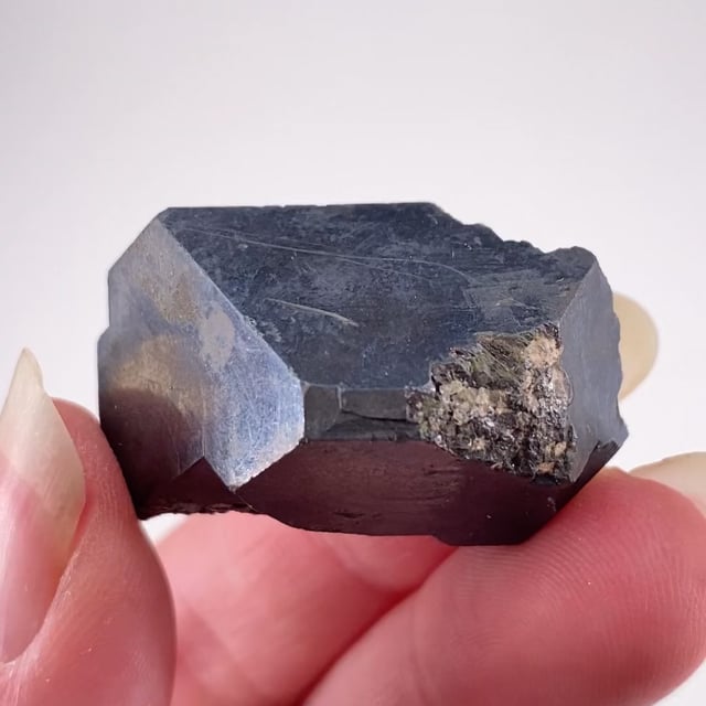 Alabandite (large crystal)