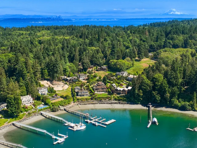 9223 Allen's Cove Lane Northeast, Bainbridge Island, WA 98110