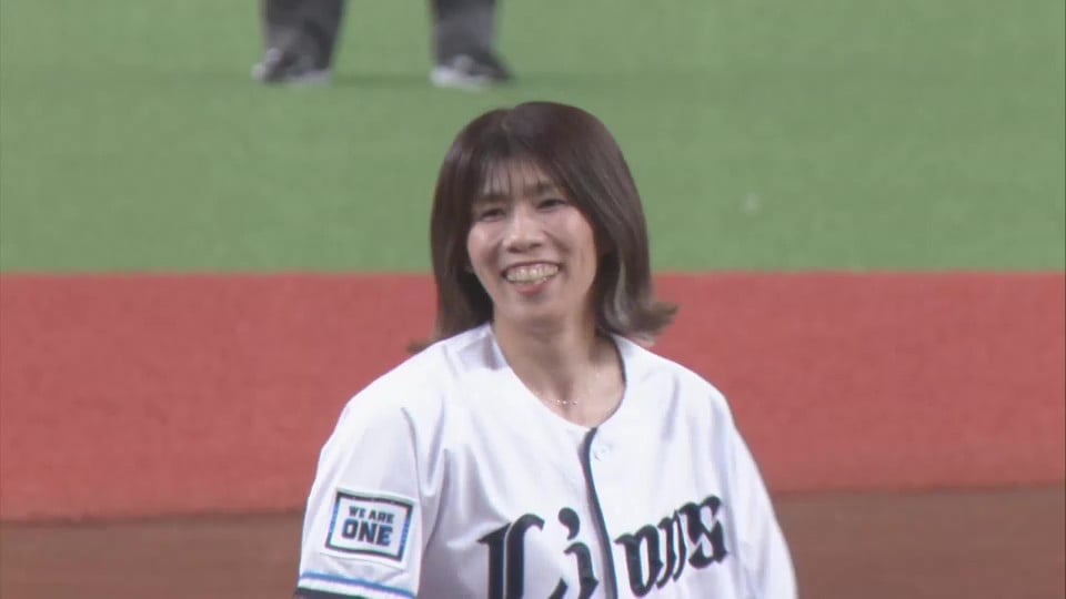 【始球式】元レスリング日本代表の吉田沙保里さんが始球式に登場!!  2023年7月23日 埼玉西武ライオンズ 対 東北楽天ゴールデンイーグルス