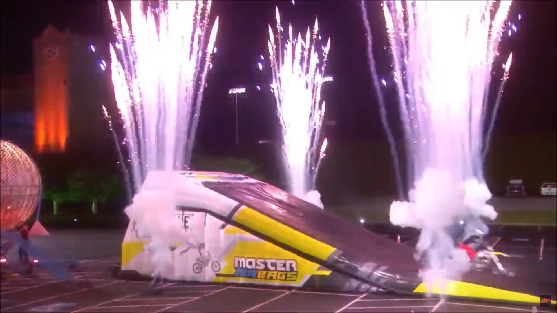 Master Airbags Vid on Vimeo