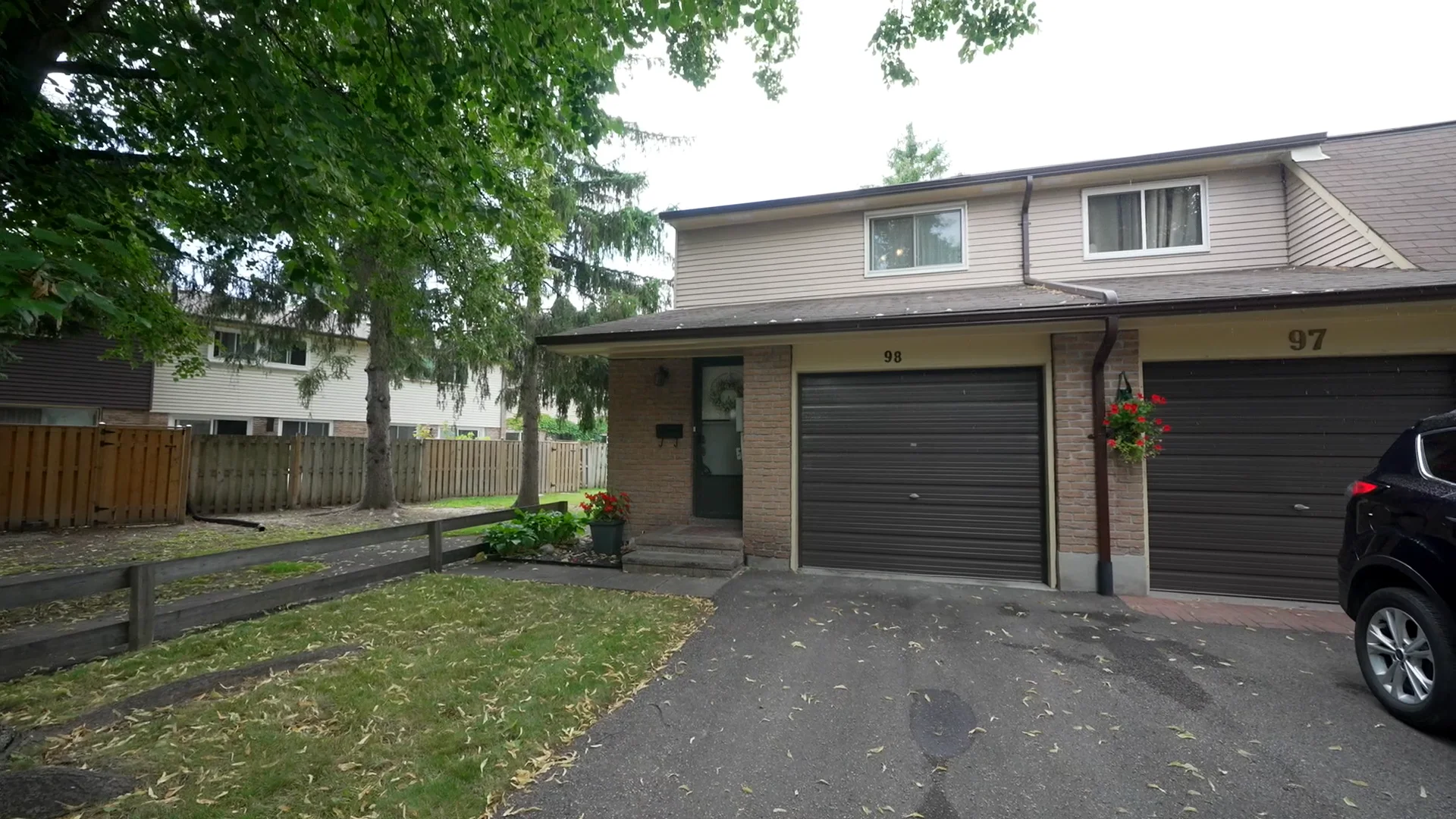 923 Burns St W, Whitby MLS on Vimeo