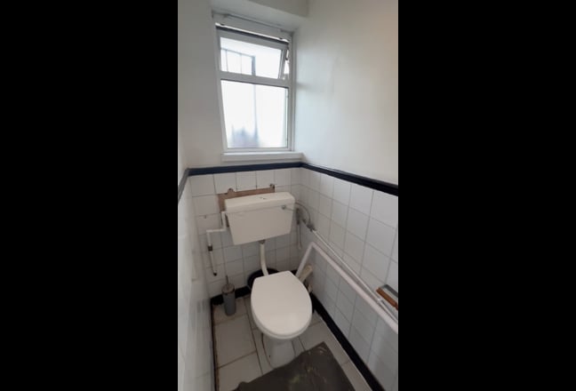 Video 1: The rent is £277pw with bills included. (Available NOW)