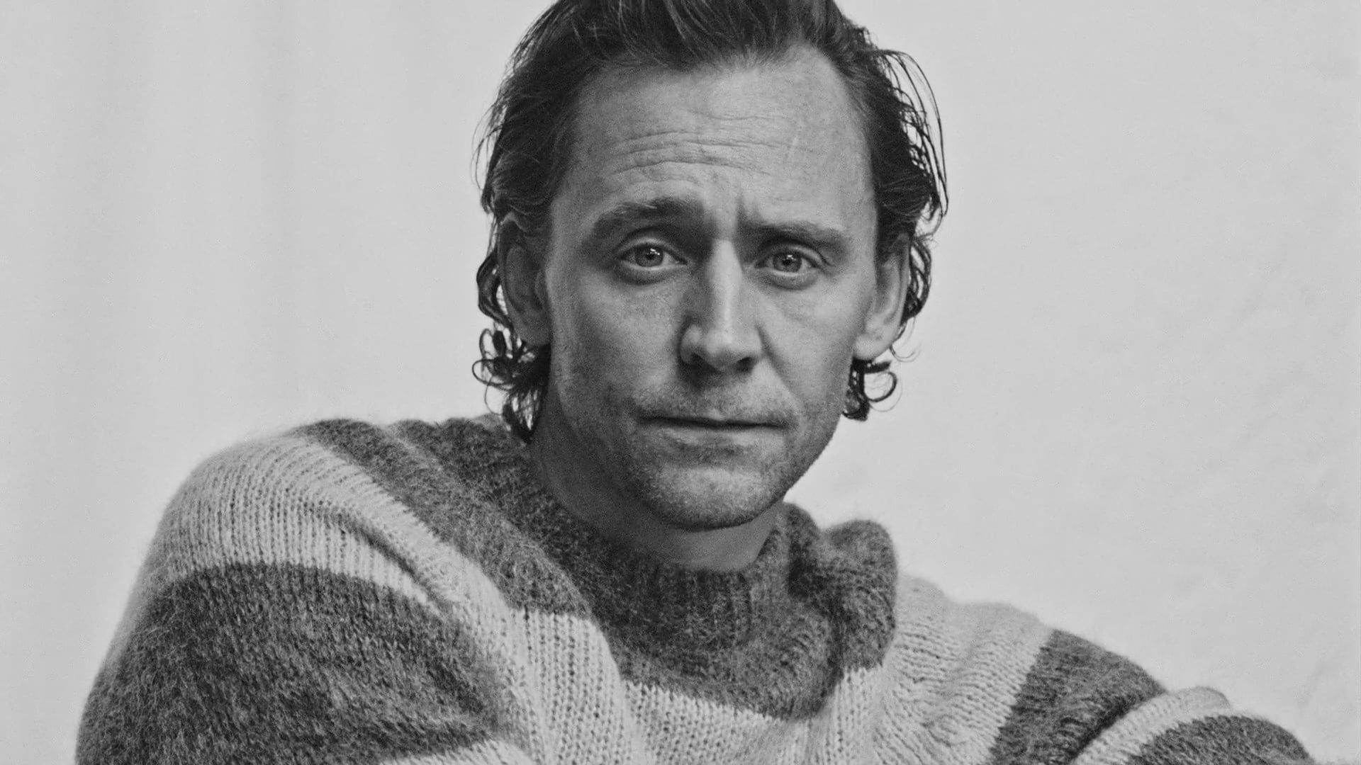 TOM HIDDLESTON - GENTELMAN'S JOURNAL