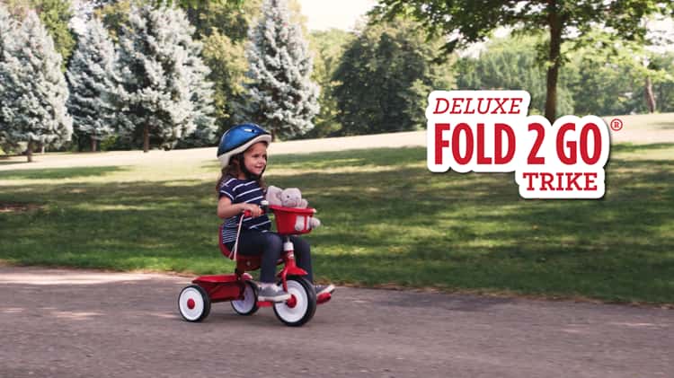 Fold to go hot sale trike radio flyer