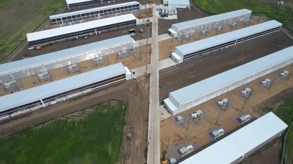 Century Builders 180 megawatt data center in Ellendale, ND on Vimeo