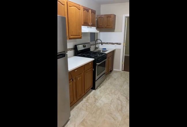 2 bedroom apartment for rent  Main Photo
