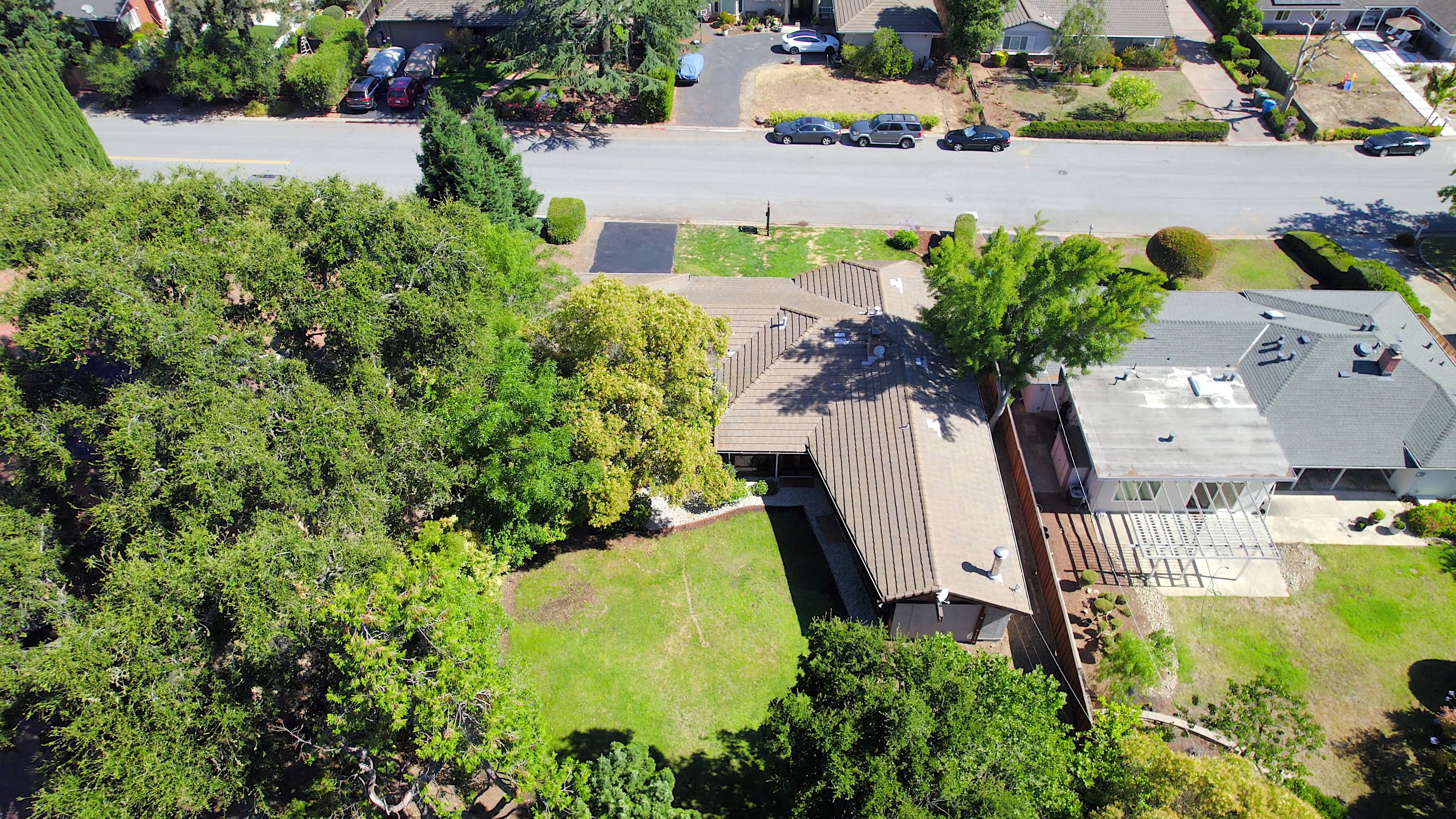 22434 Creston Drive, Los Altos Presented by HOI WING NG on Vimeo