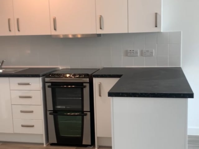 1 Bed Apartment available! Main Photo
