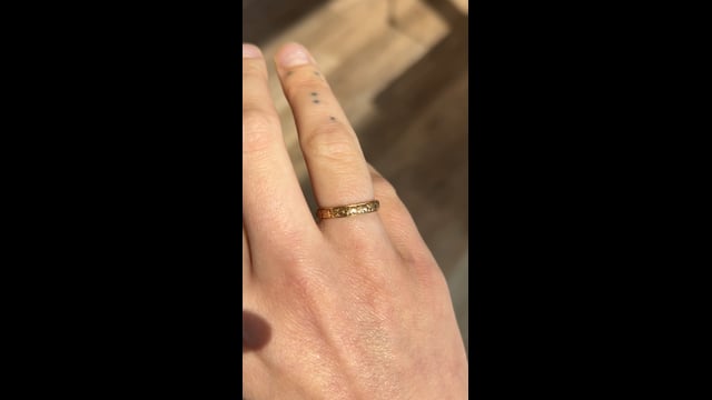 Vintage 1930s Orange Blossom Wedding Band in 18k Yellow Gold