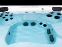 j-lxl® hot tub