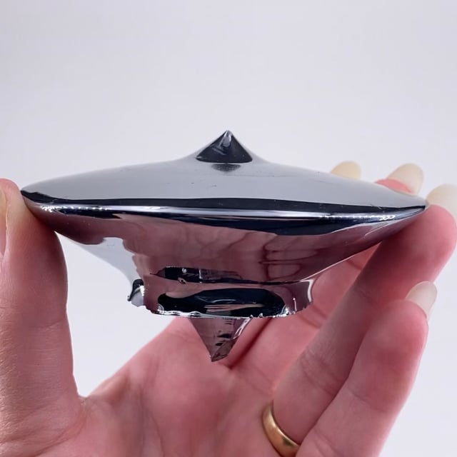 Synthetic Silicon (''Flying Saucer'')