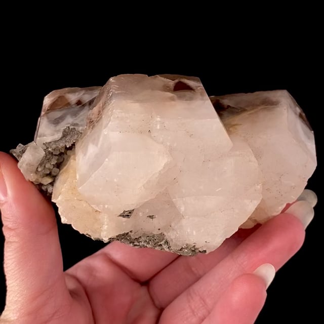 Calcite (bi-colored crystals) (classic material)