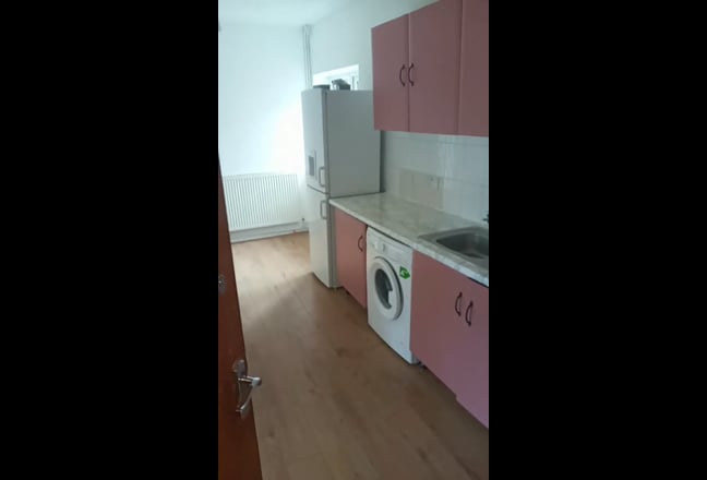 1 Bedroom Flat to rent LU1 Main Photo