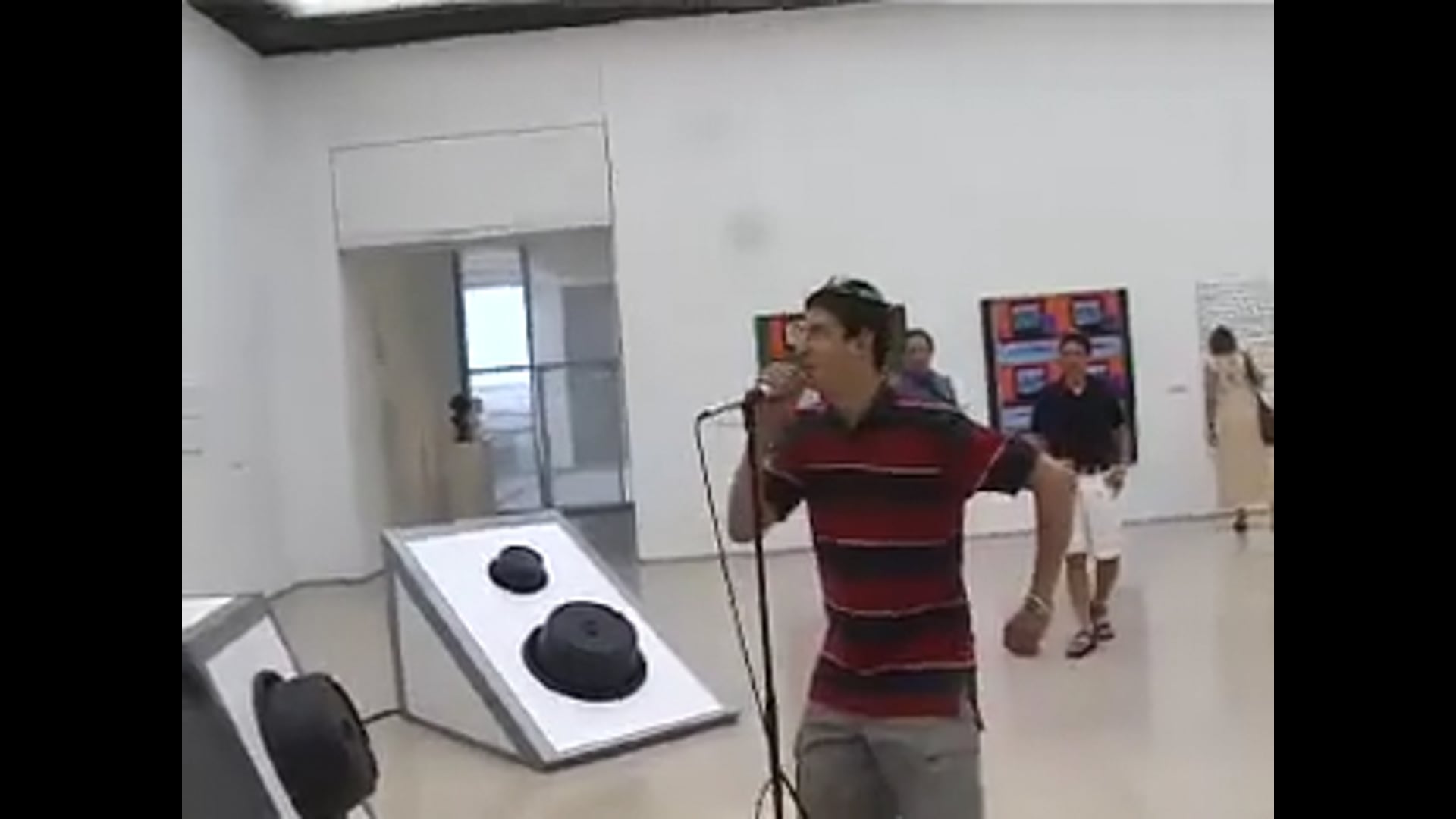 kAREOkE iNSTALLATiON
