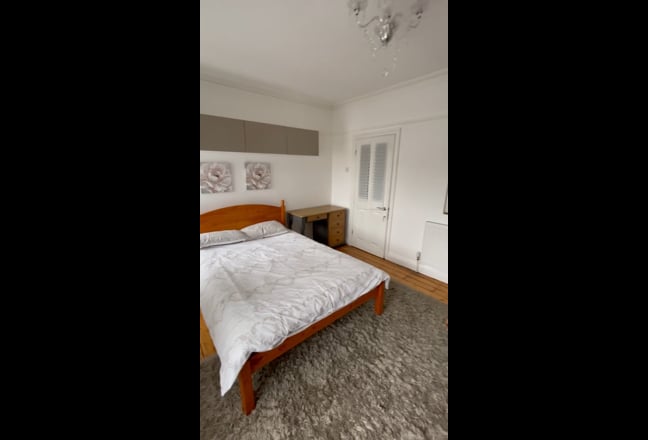 Video 1: Double bedroom