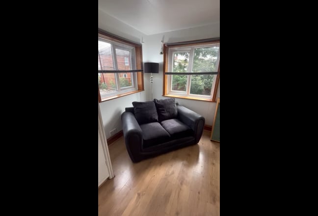 Video 1: Bedroom 1 - Fully furnished