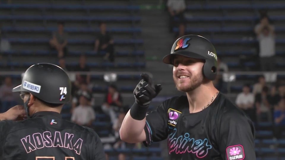 【6回裏】マリーンズ・ブロッソー フルカウントから三遊間を破る来日初ヒットを放つ!!  2023年8月1日 千葉ロッテマリーンズ 対 北海道日本ハムファイターズ