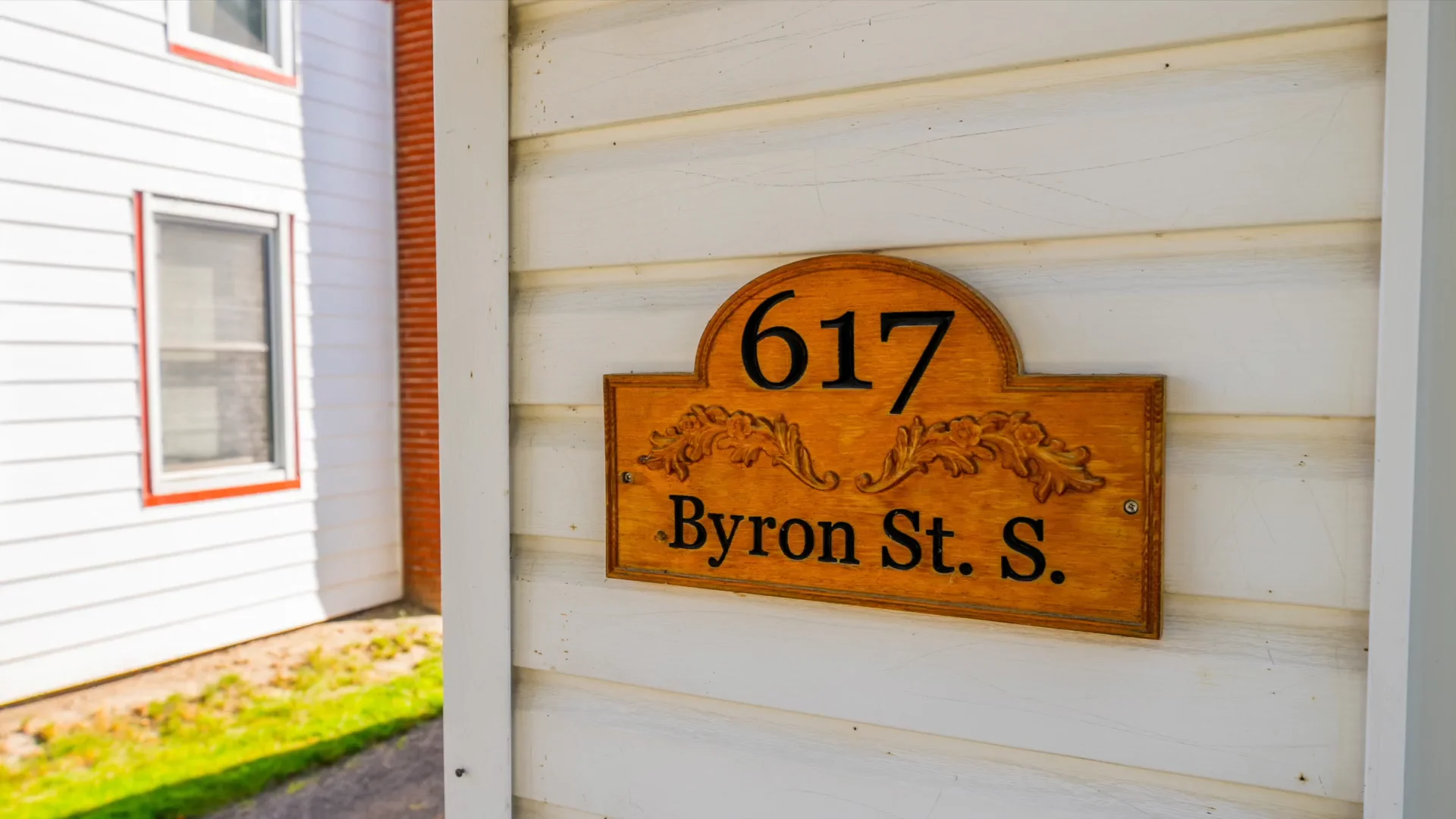 617 Byron St S Whitby MLS on Vimeo