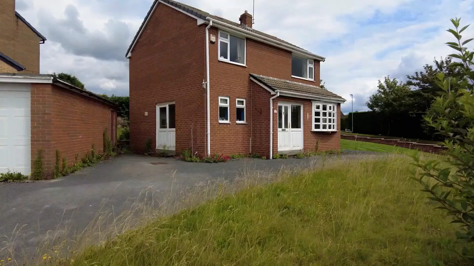 Virtual Viewing of Stafford Crescent, 4 bedroom DetachedHouse For Sale from Haybrook