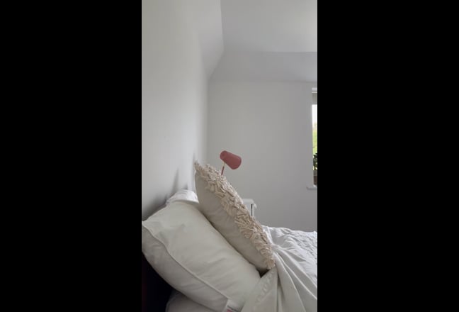 Spacious Double Bedroom , Great Location Main Photo