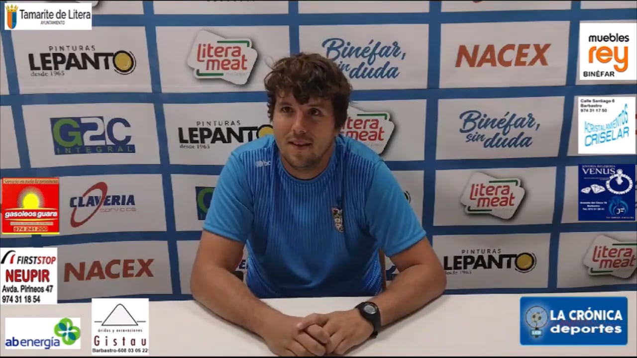 LUIS ARCAS (Entrenador del CD Binéfar) Comienza una pretemporada con muchos cambios en el equipo celeste.