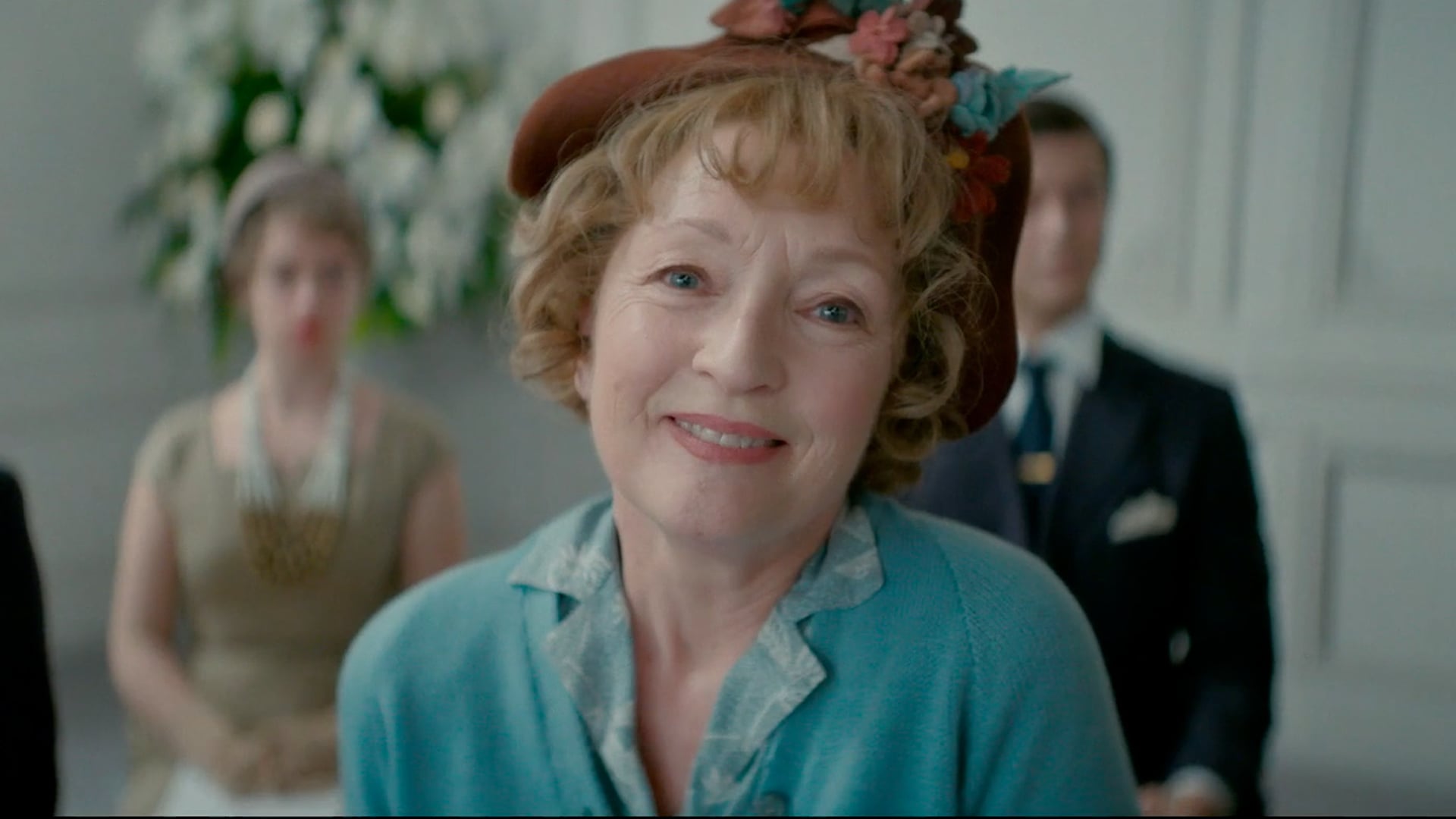 Mrs. Harris Goes To Paris – “Fresh Perspectives” Featurette