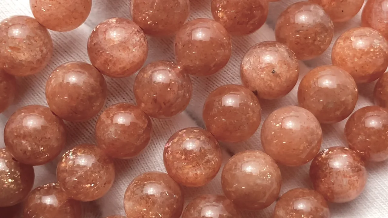 動画】サンストーンAAA- ラウンド8~8.5mm 1連(ブレス) - 天然石ビーズ