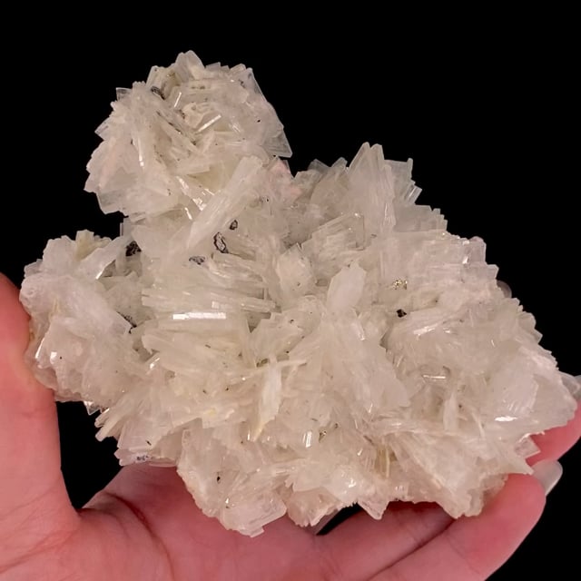 Baryte (uncommon from this locality)