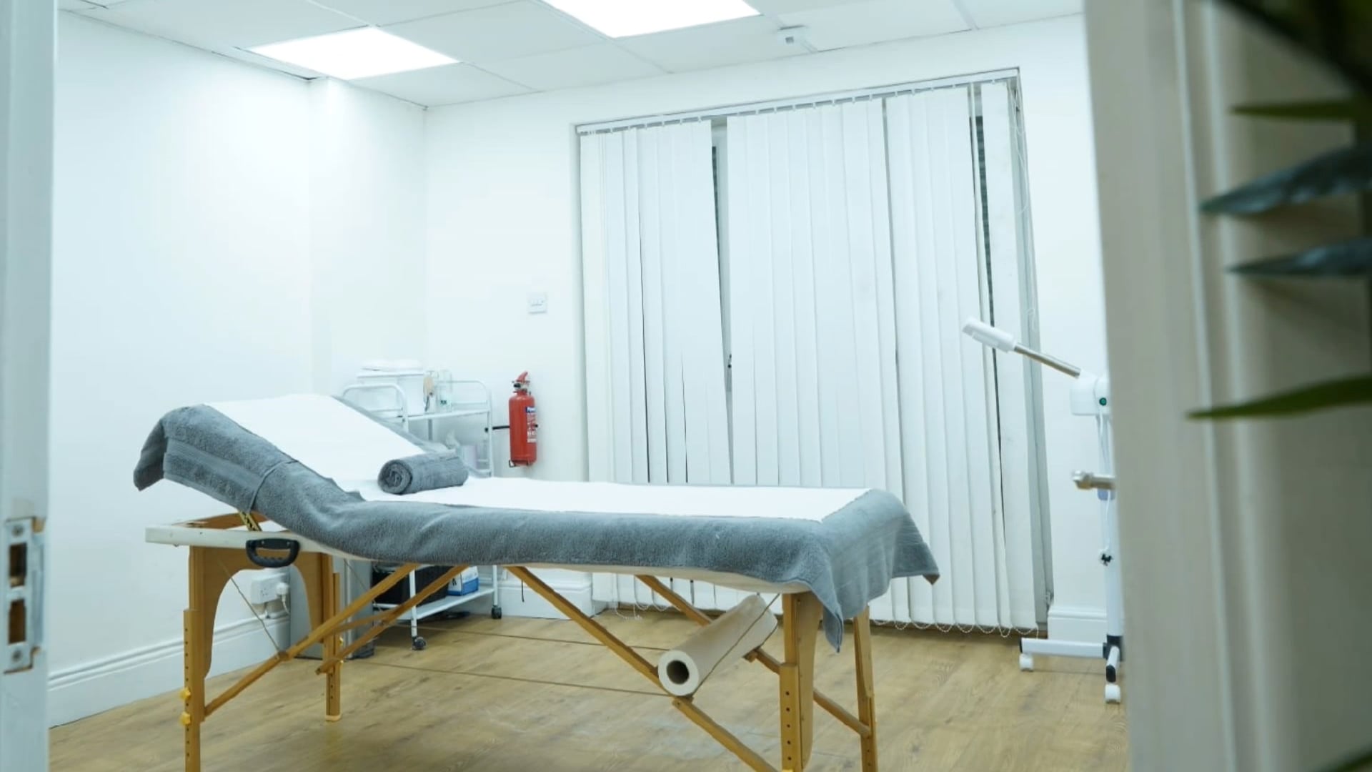 Fat Dissolving Injection Near Me – Safe and Effective Body Contouring Treatment