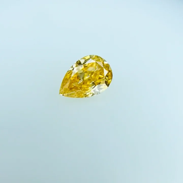 FANCY VIVID YELLOW ORANGE 0.304ct PS/RT2225/CGL on Vimeo
