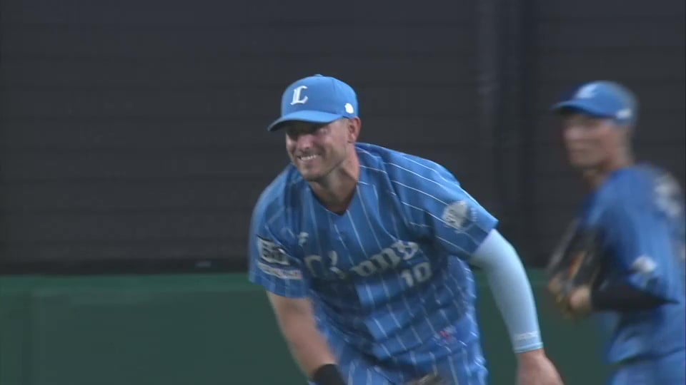 【2回表】ライオンズ・ペイトン 右中間に落ちそうな打球をダイビングキャッチ!!  2023年8月4日 埼玉西武ライオンズ 対 オリックス・バファローズ