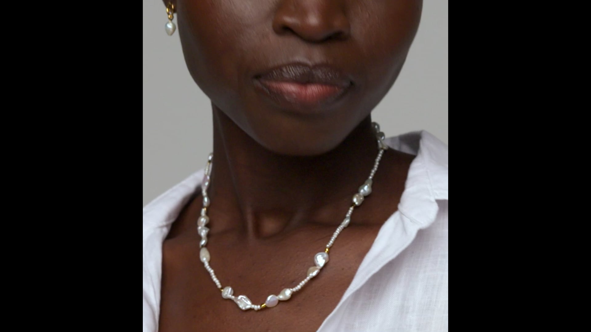 Pearl Scatter Necklace Adjustable 41-46cm/16-18' in 18k Gold
