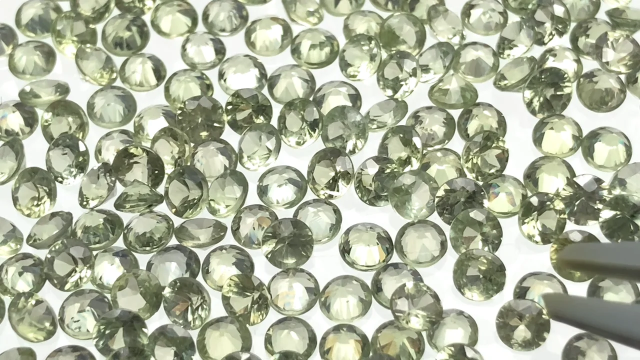 グリーンサファイア ルース ラウンドファセットカット3×3mm 5粒