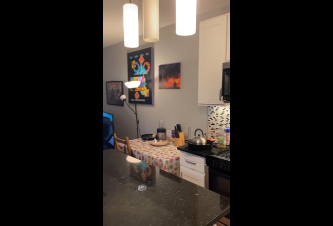 Large room, near Q train. $1100 all inclusive! Main Photo