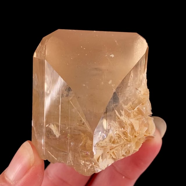 Topaz (GEM crystal)