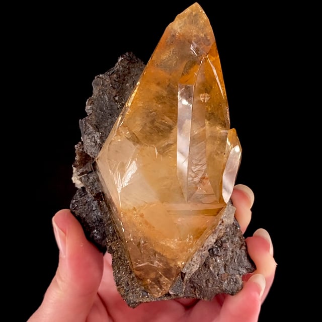 Calcite (gemmy crystal) on Sphalerite | Elmwood Mine, Carthage