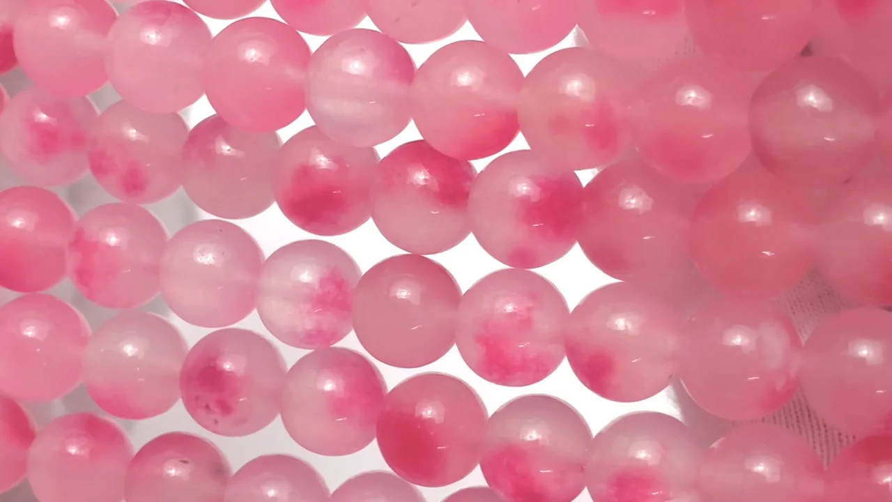 動画】クリア×ピンクジェード ラウンド8mm 1連(約35cm) - 天然石ビーズ
