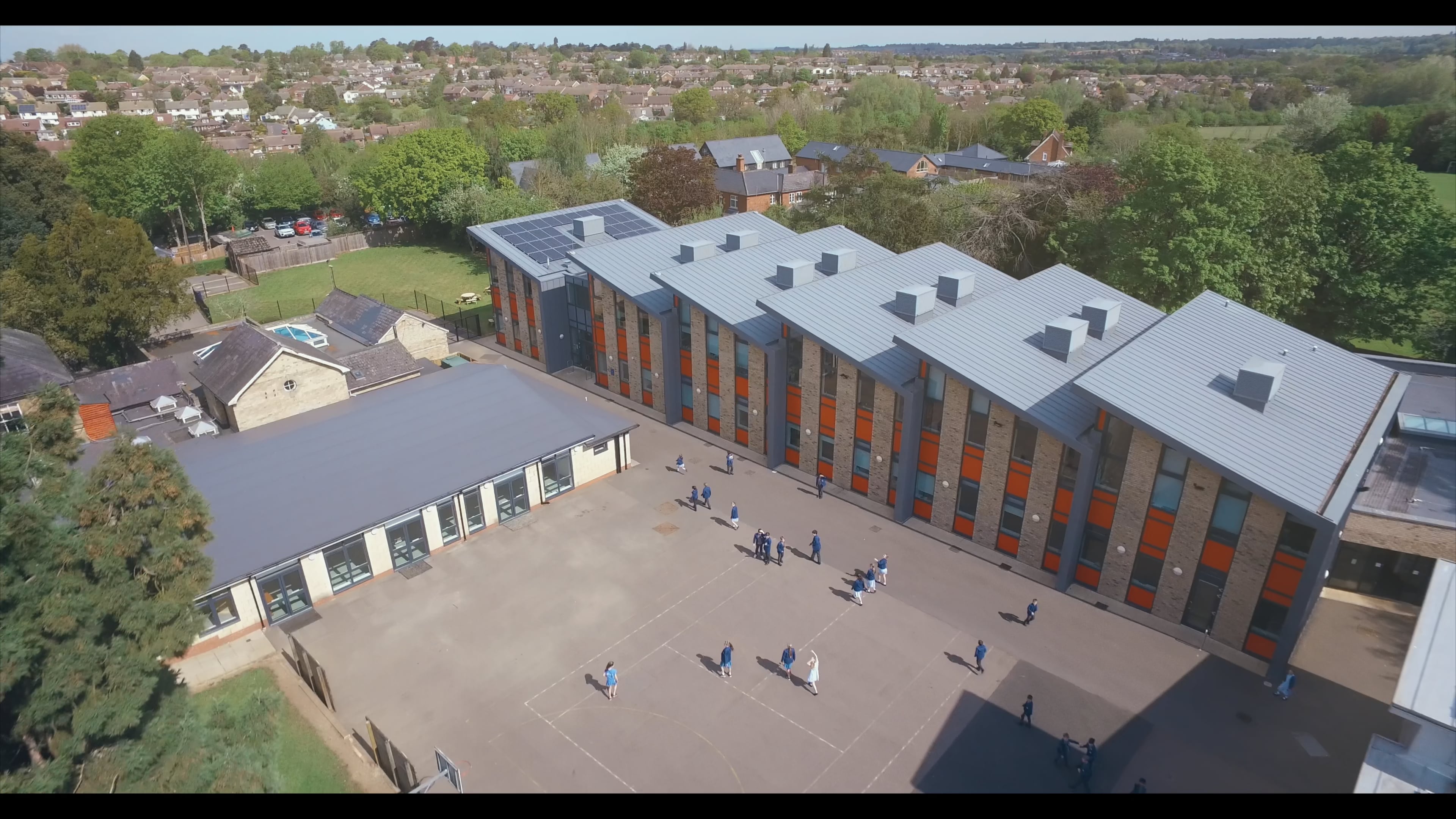 Kingshott - 2a Senior School drone footage on Vimeo