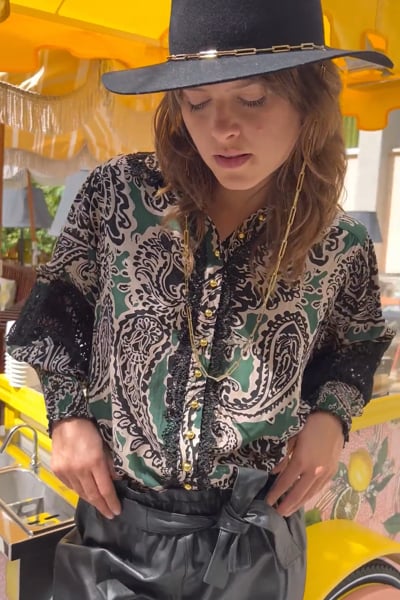 Video: Shirt Valentina