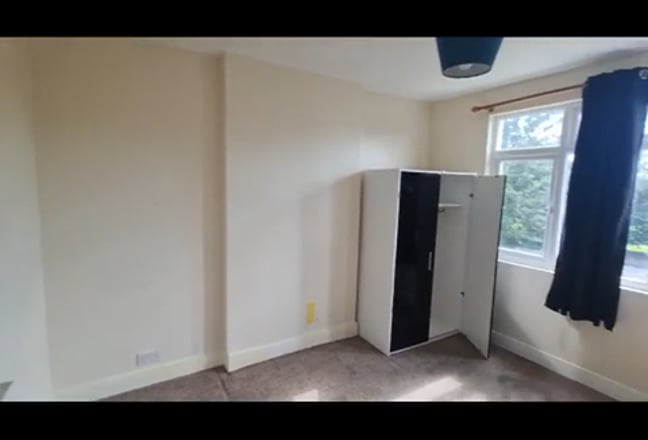 Single Room available in 4 bed House & Garden  Main Photo